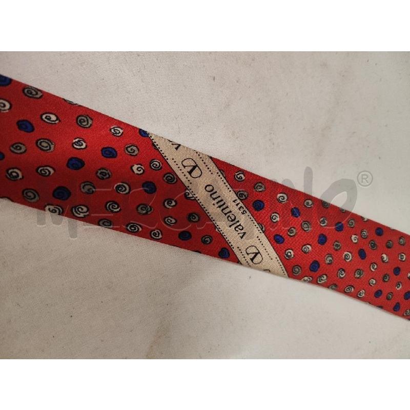 CRAVATTA VALENTINO ROSSA PUNTINI BLU | Mercatino dell'Usato Vinci - fraz. sovigliana 3