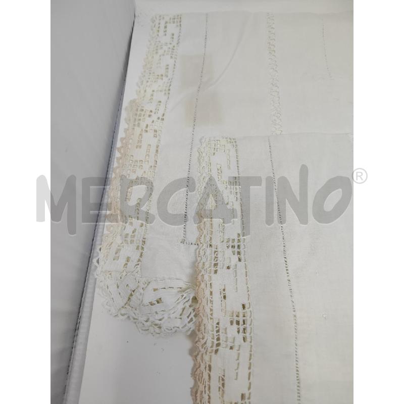 FEDERE 2 PZ BIANCHE RICAMATE FIORI E TRINA  | Mercatino dell'Usato Vinci - fraz. sovigliana 2