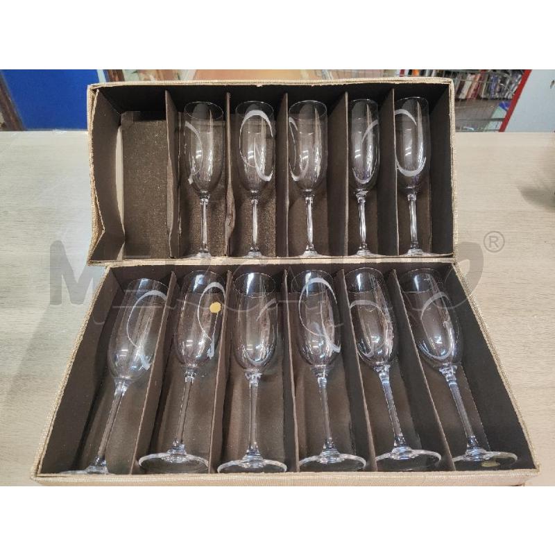 FLUTES PZ. 10 CRISTALLO MOLATI CC NUOVI | Mercatino dell'Usato Vinci - fraz. sovigliana 1