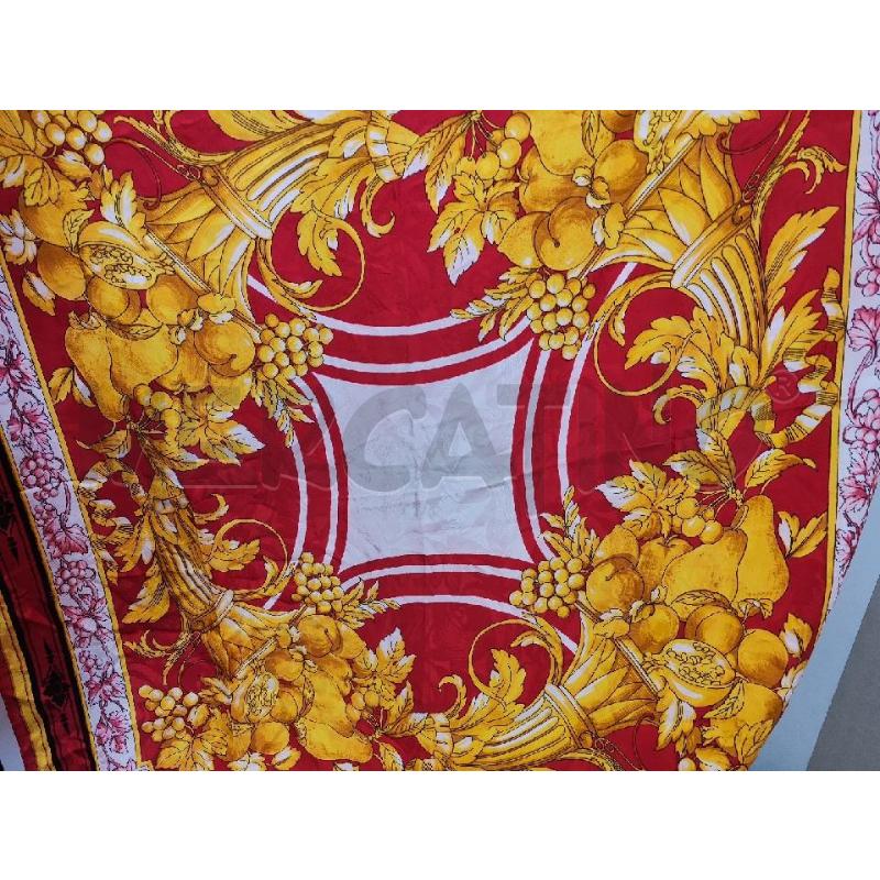 FOULARD 100% SETA ROSSO FOGLIE ORO 85X80 | Mercatino dell'Usato Vinci - fraz. sovigliana 2