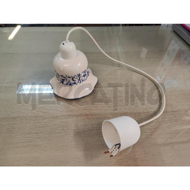 LAMPADARIO CAMPANINA CERAMICA DECORO BLU | Mercatino dell'Usato Vinci - fraz. sovigliana 1