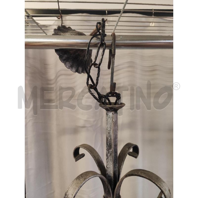 LAMPADARIO FERRO BATTUTO 8 LUCI  | Mercatino dell'Usato Vinci - fraz. sovigliana 3