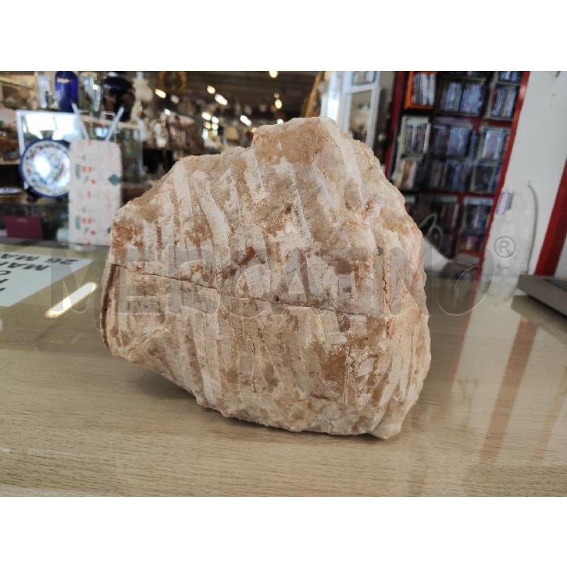 LAMPADA DA TAVOLO ALABASTRO | Mercatino dell'Usato Vinci - fraz. sovigliana 3
