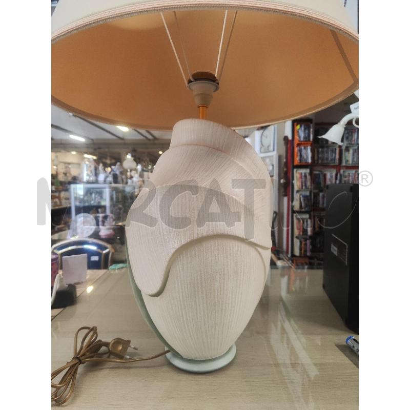 LAMPADA DA TAVOLO BASE CERAMICA CALLA  | Mercatino dell'Usato Vinci - fraz. sovigliana 2