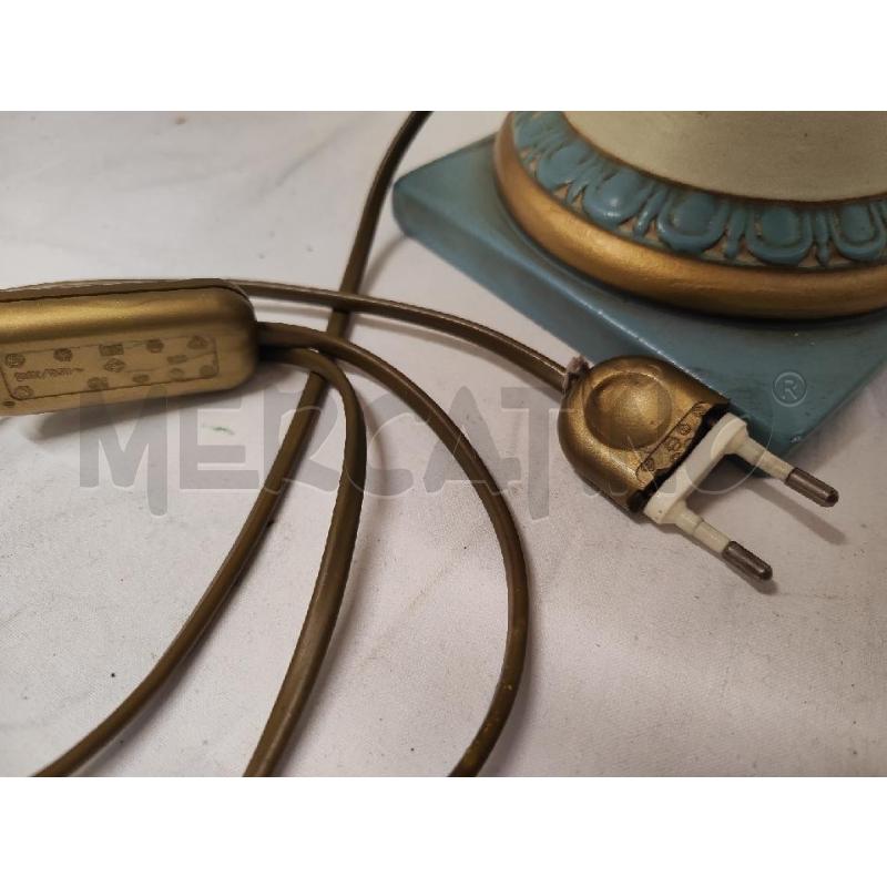 LAMPADA DA TAVOLO BASE CERAMIC ACREMA AZZURRA  | Mercatino dell'Usato Vinci - fraz. sovigliana 4