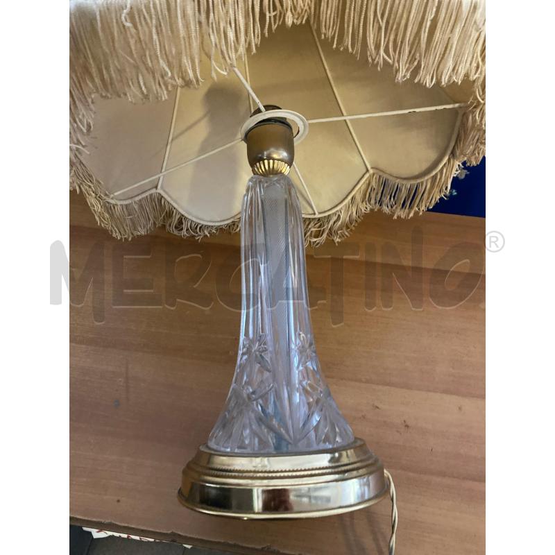 LAMPADA DA TAVOLO BASE CRISTALLO CAPPELLO GIALLO | Mercatino dell'Usato Vinci - fraz. sovigliana 3