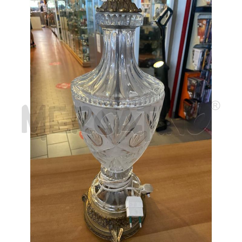 LAMPADA DA TAVOLO BASE CRISTALLO CAPPELLO PANNA  | Mercatino dell'Usato Vinci - fraz. sovigliana 2