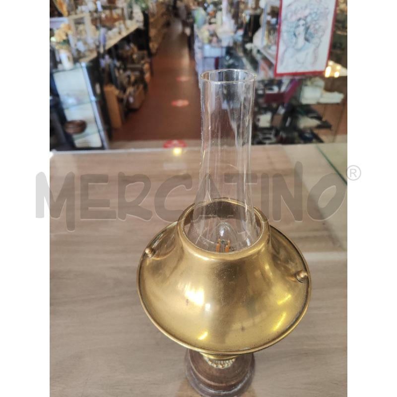 LAMPADINA DA TAVOLO FORMA A PETROLIO  | Mercatino dell'Usato Vinci - fraz. sovigliana 3