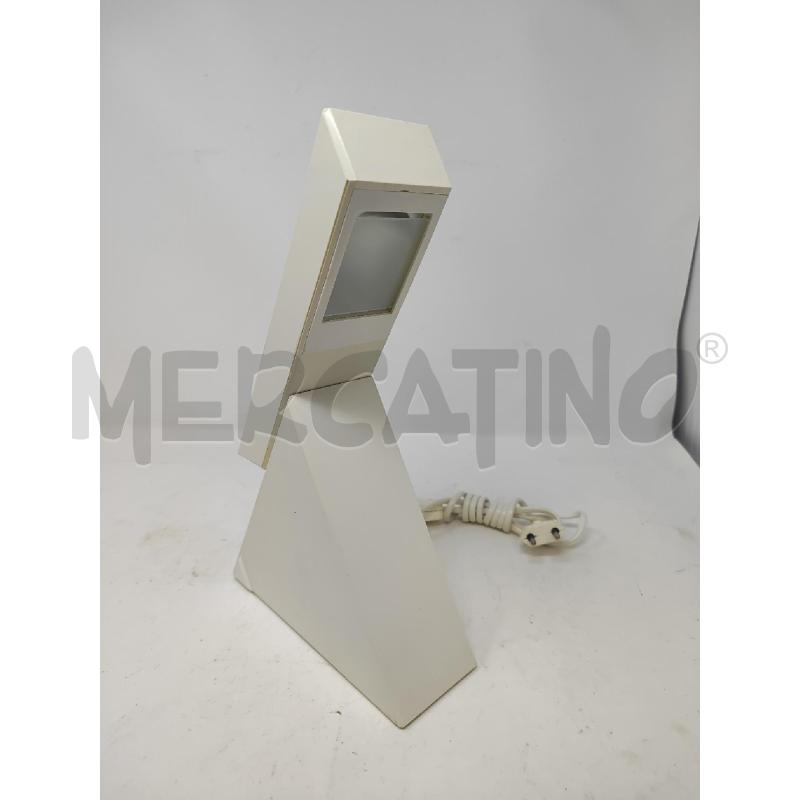 LAMPADINA DA TAVOLO JM RDM DELTA BIANCA  | Mercatino dell'Usato Vinci - fraz. sovigliana 1