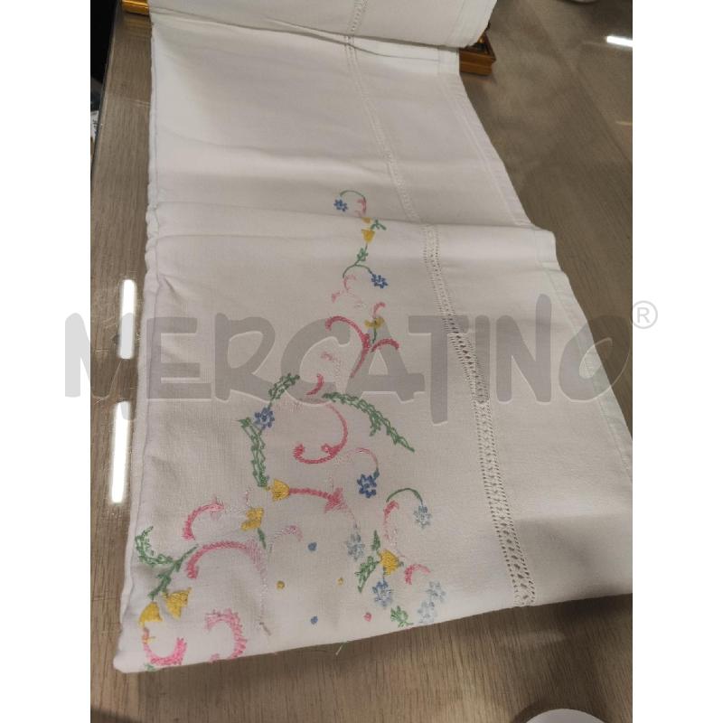 LENZUOLO MATRIMONIALE SOLO SOPRA RICAMO ROSA CON GIORNINO | Mercatino dell'Usato Vinci - fraz. sovigliana 2
