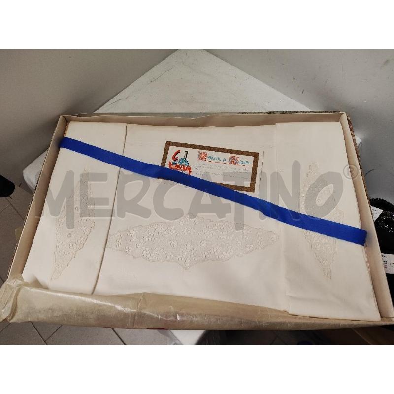 LENZUOLO MATRIMONIALE + 2 FEDERE BIANCO NUOVO INSERTI INTAGLIATI | Mercatino dell'Usato Vinci - fraz. sovigliana 1