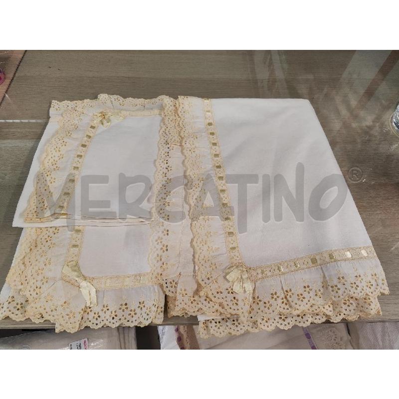 LENZUOLO MATRIMONIALE + 2 FEDERE NASTRINO GIALLO NUOVO DA SBIANCARE | Mercatino dell'Usato Vinci - fraz. sovigliana 1