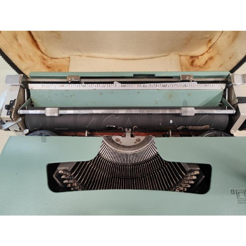 MACCHINA DA SCRIVERE OLIVETTI LETTERA 32 + BORSA | Mercatino dell'Usato Vinci - fraz. sovigliana 2