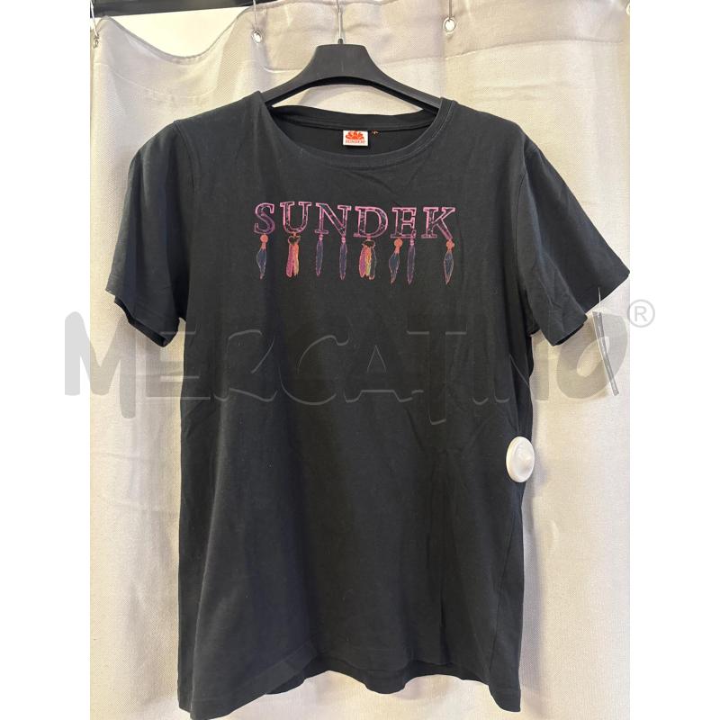 MAGLIETTA DONNA SUNDEK NERA SCRITTA VIOLA SENZA TG | Mercatino dell'Usato Vinci - fraz. sovigliana 1