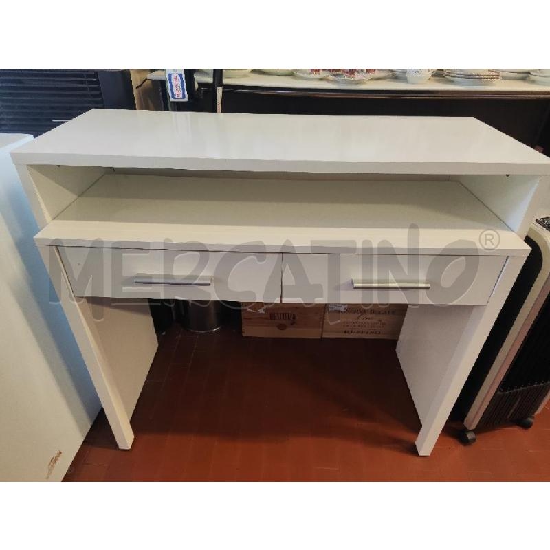 MOBILETTO CONSOLLE ESTRAIBILE 2 CASSETTI BIANCO | Mercatino dell'Usato Vinci - fraz. sovigliana 1