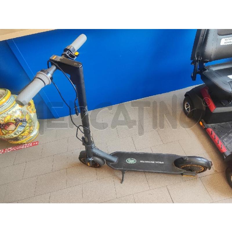 MONOPATTINO SEGWAY-NINEBOT G30 SPECIAL EDITION LAND ROVER | Mercatino dell'Usato Vinci - fraz. sovigliana 1