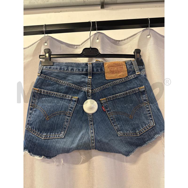 PANTALONCINO DONNA LEVIS JEANS 595 TG.29/32 | Mercatino dell'Usato Vinci - fraz. sovigliana 2