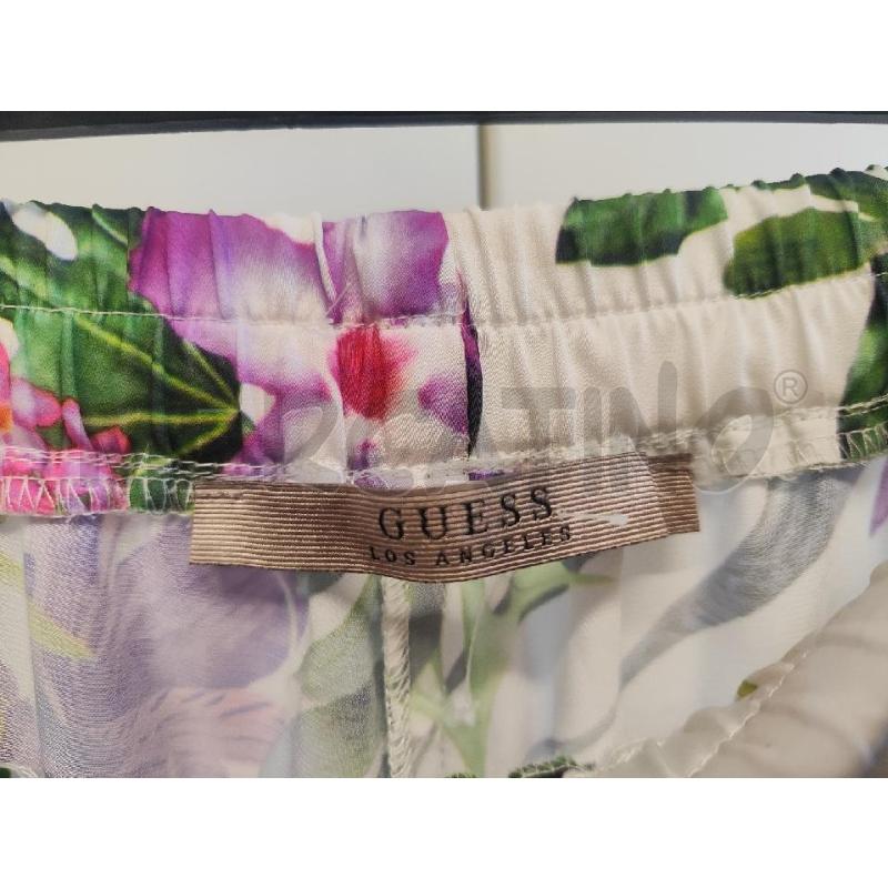 PANTALONE DONNA GUESS PANNA FIORI ROSATG.M | Mercatino dell'Usato Vinci - fraz. sovigliana 2