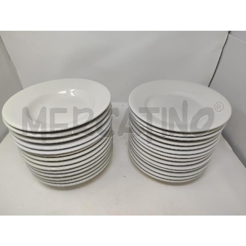 PIATTI PZ. 14 PIANI + 14 FONDI GINORI BIANCHI STEMMA BLU | Mercatino dell'Usato Vinci - fraz. sovigliana 1