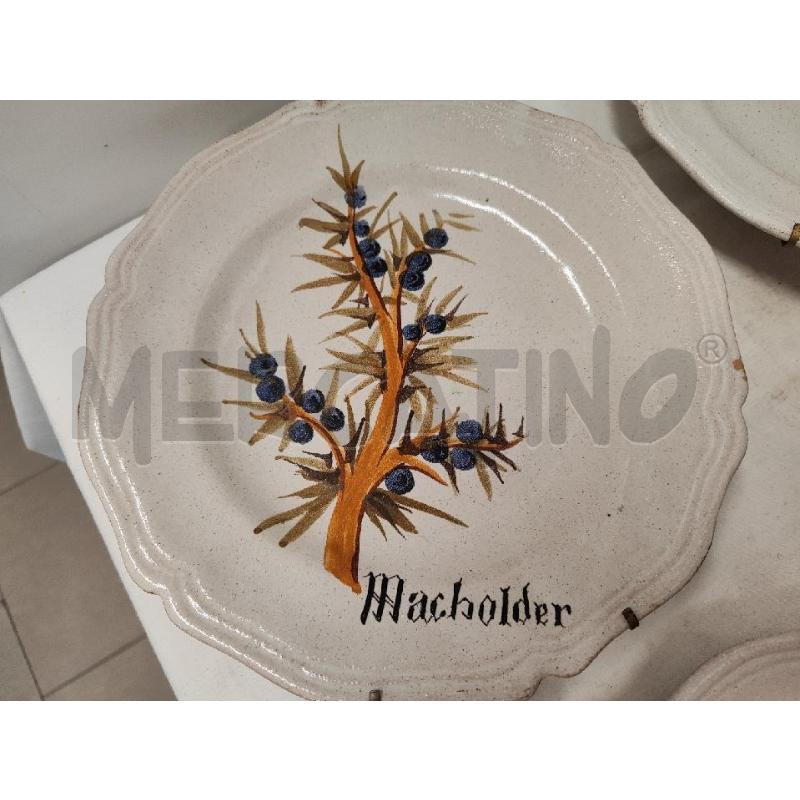 PIATTI PZ. 4 3 MACHOLDER + 1 FIORDALISO | Mercatino dell'Usato Vinci - fraz. sovigliana 2