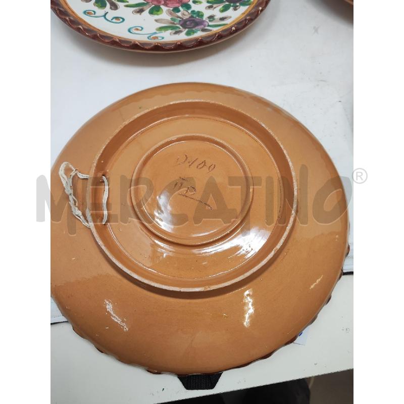 PIATTI PZ. 4 TERRACOTTA INCISI 32CM  BORDO SMERLATO | Mercatino dell'Usato Vinci - fraz. sovigliana 5