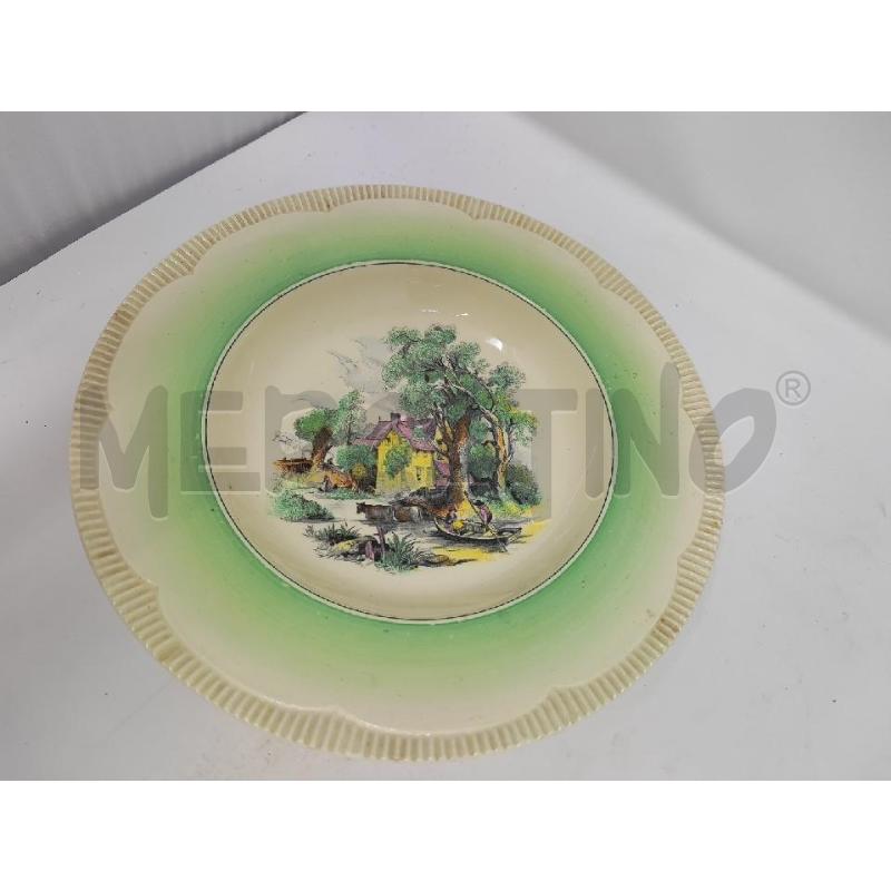 PIATTO CERAMICA ENGLAND CASE CON FIUME BORDO VERDE | Mercatino dell'Usato Vinci - fraz. sovigliana 1