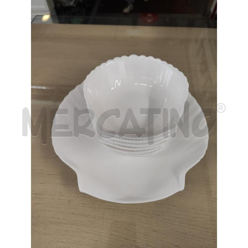 PIATTO + 6 CIOTOLINE ARCOPAL CONCHIGLIE BIANCHI | Mercatino dell'Usato Vinci - fraz. sovigliana 1
