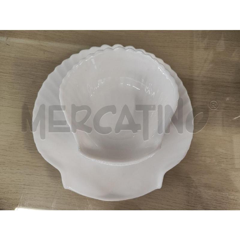 PIATTO + 6 CIOTOLINE ARCOPAL CONCHIGLIE BIANCHI | Mercatino dell'Usato Vinci - fraz. sovigliana 2
