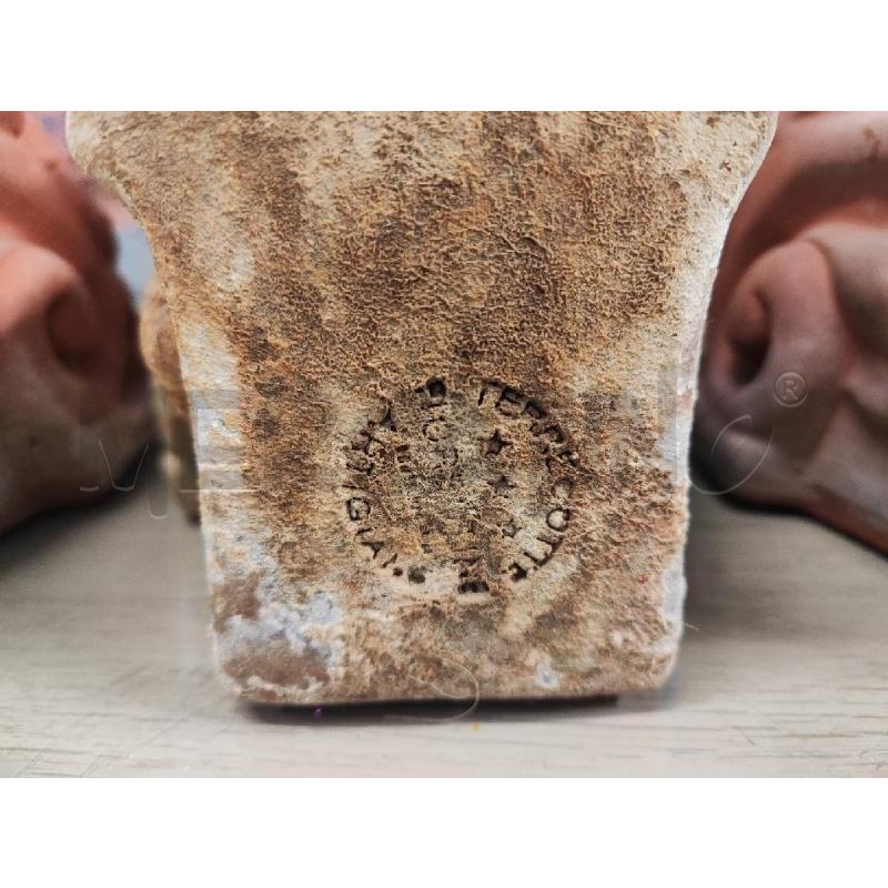 PIEDI 3 PZ TERRACOTTA TESTA LEONE  | Mercatino dell'Usato Vinci - fraz. sovigliana 3