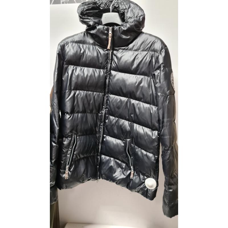 PIUMINO DONNA PEPE JEANS TG.16 NERO INTERNO VERDE NUOVO | Mercatino  dell'Usato Vinci - fraz. sovigliana