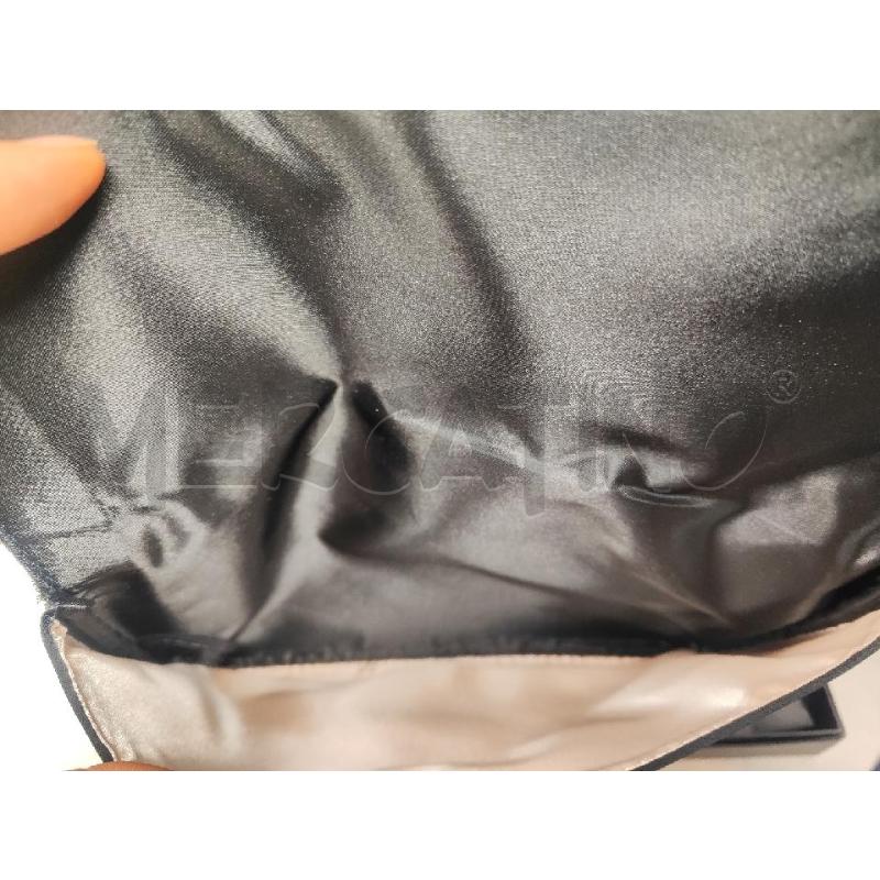 POCHETTE GIORGIO ARMANI PURFAME TESSUTO NERO | Mercatino dell'Usato Vinci - fraz. sovigliana 2