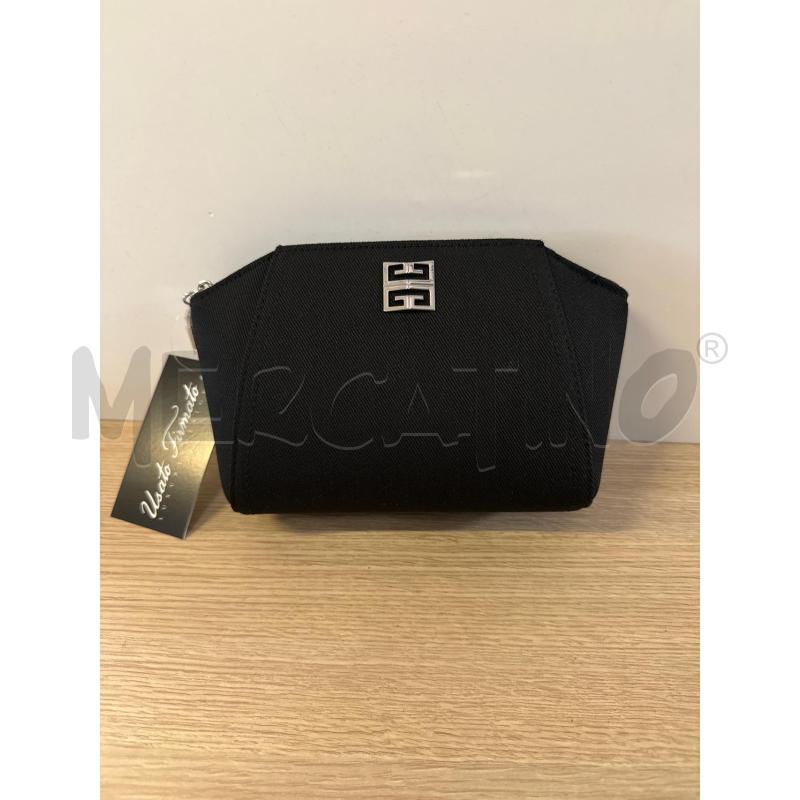 POCHETTE GIVENCHY TESSUTO NERA ZIP | Mercatino dell'Usato Vinci - fraz. sovigliana 1