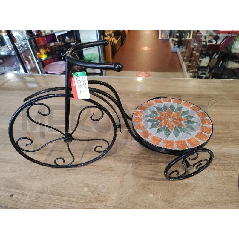 PORTA VASO BICI METALLO NERA NUOVA | Mercatino dell'Usato Vinci - fraz. sovigliana 1