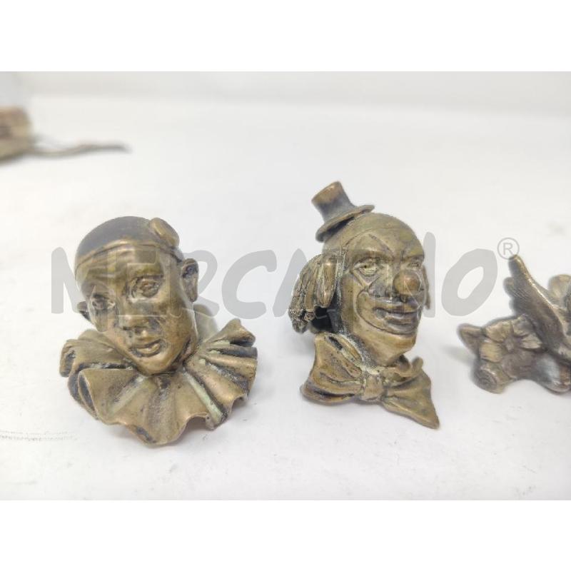 PULCINI 2 PZ + 2 TESTINE PAGLIACCIO PIERROT ARGENTATI | Mercatino dell'Usato Vinci - fraz. sovigliana 2