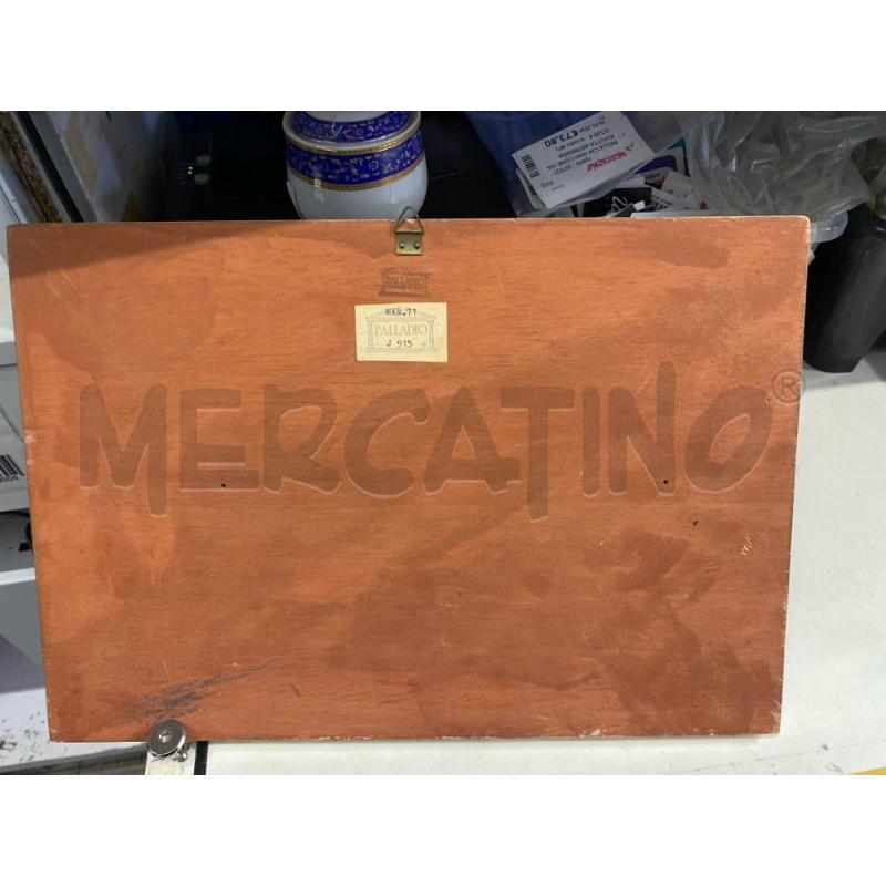 QUADRETTO 39X27 LEGNO MACCHININA FONDO DORATO | Mercatino dell'Usato Vinci - fraz. sovigliana 2