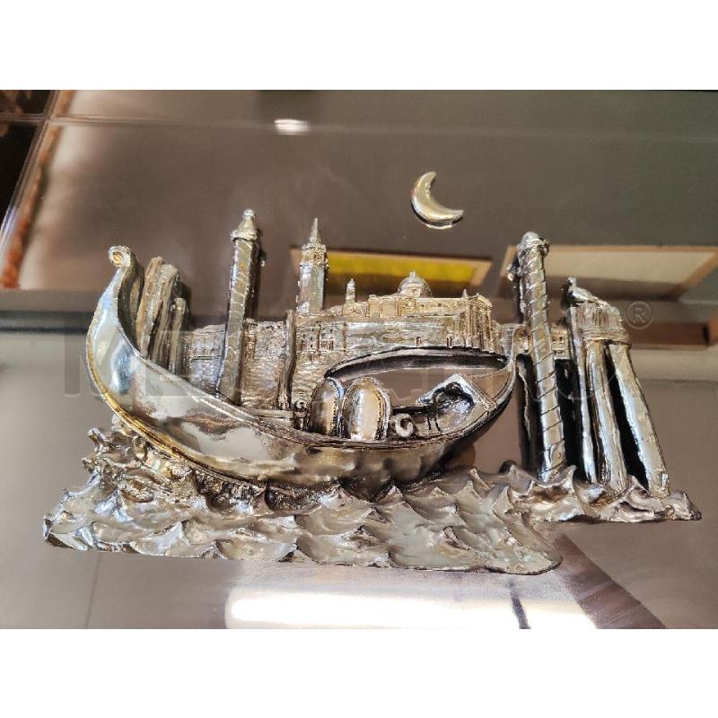 QUADRO SPECCHIO FUME 84X63 GONDOLA ARGENTATA | Mercatino dell'Usato Vinci - fraz. sovigliana 2