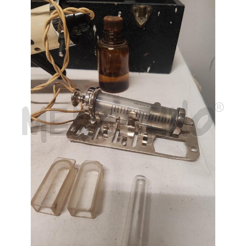 RIFRATTOMETRO PORTATILE VINTAGE KEELER  | Mercatino dell'Usato Vinci - fraz. sovigliana 4