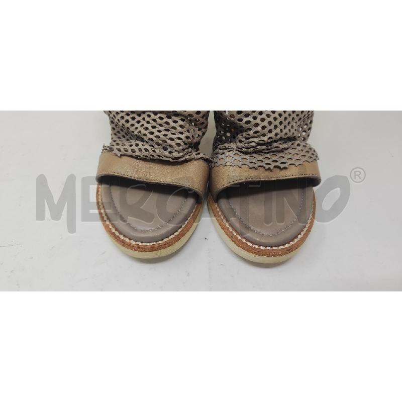 SANDALI DONNA BIKKEMBERG PELLE FORATI TORTORA N.37 | Mercatino dell'Usato Vinci - fraz. sovigliana 2