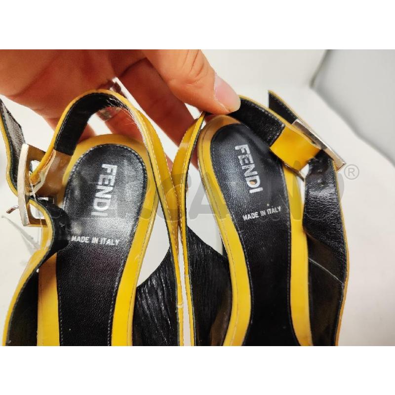 SANDALI DONNA FENDI GIALLI OCRA N.39 | Mercatino dell'Usato Vinci - fraz. sovigliana 5
