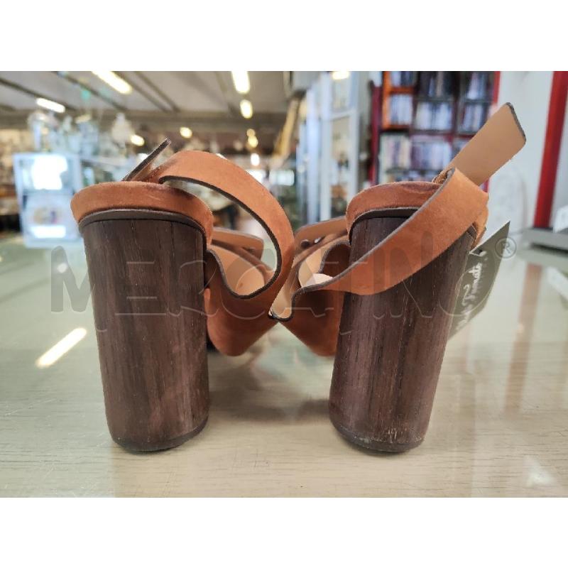 SANDALI DONNA VICENXZA PELLE RUGGINE N.40 | Mercatino dell'Usato Vinci - fraz. sovigliana 3