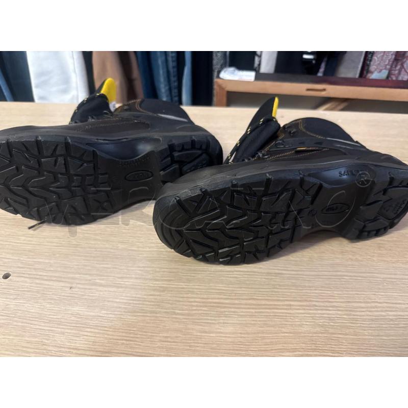 SCARPE ANTINFORTUNISTICHE ALTE MARRONI GRISPORT N.41 NUOVE | Mercatino dell'Usato Vinci - fraz. sovigliana 3