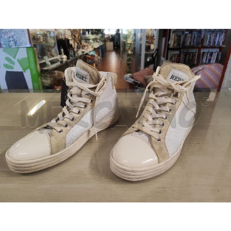 SCARPE DONNA HOGAN ALTE PAILLETTES BIANCHE N.37 | Mercatino dell'Usato Vinci - fraz. sovigliana 1