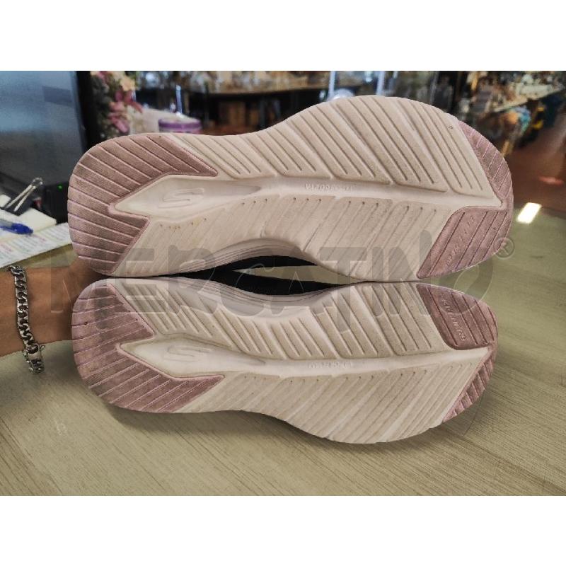 SCARPE DONNA SKECHERS MEMORY FOAM NERE ROSA N.39 | Mercatino dell'Usato Vinci - fraz. sovigliana 4