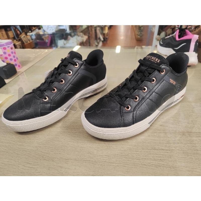 SCARPE DONNA SKECHERS SLIP INS NERE N.40 | Mercatino dell'Usato Vinci - fraz. sovigliana 1