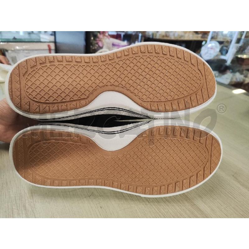 SCARPE DONNA SKECHERS SLIP INS NERE N.40 | Mercatino dell'Usato Vinci - fraz. sovigliana 4