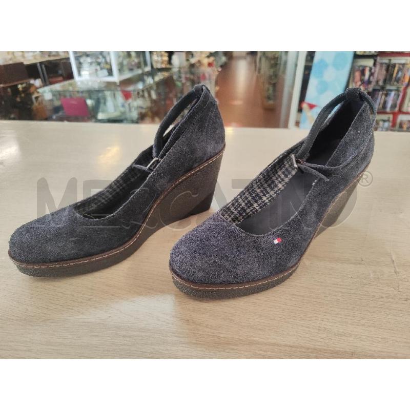 SCARPE DONNA TOMMY HILFIGER SCAMOSCIATE BLU ZEPPA N.39 | Mercatino dell'Usato Vinci - fraz. sovigliana 1