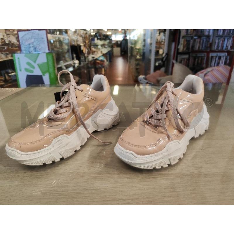 SCARPE DONNA WINDSORSMITH VERNICE CIPRIA N.6 | Mercatino dell'Usato Vinci - fraz. sovigliana 1