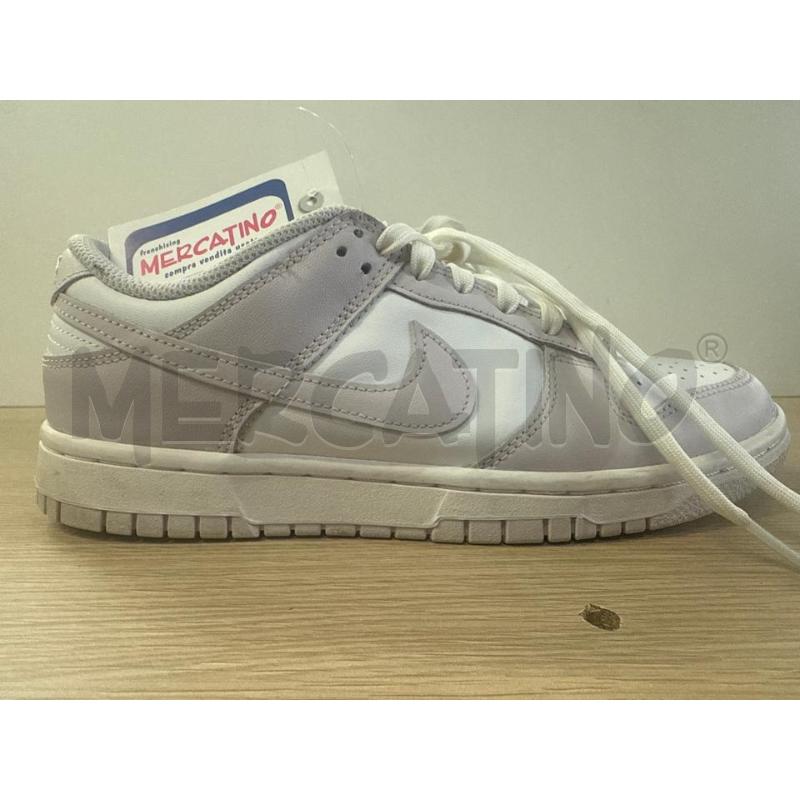 SCARPE DONNA # NIKE BIANCHE LILLA N.39 | Mercatino dell'Usato Vinci - fraz. sovigliana 3