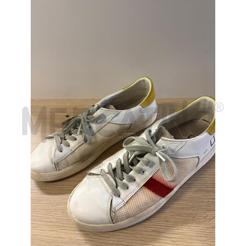 SCARPE UOMO DATE BIANCHE ROSSE GIALLE N.42 | Mercatino dell'Usato Vinci - fraz. sovigliana 2