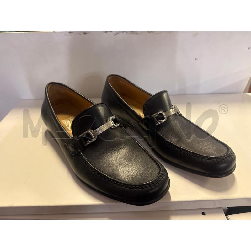 SCARPE UOMO FERRAGAMO PELLE NERE CON MORSETTO N.7 | Mercatino dell'Usato Vinci - fraz. sovigliana 1